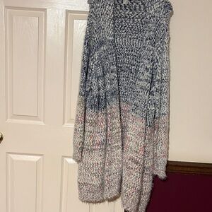 Elegant Knit Sweater in Blue and Pink